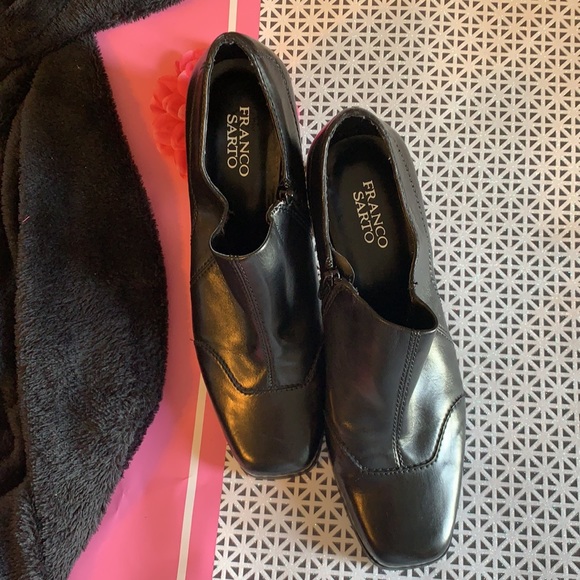 Franco Sarto ankle boot with zip up side - Picture 5 of 5